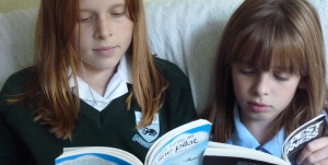 girls reading